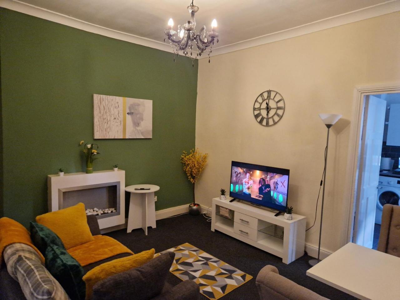 Primos Castle 1 Bedroom in North Shields — 4-Star Luxury Hotel in North Shields, United Kingdom