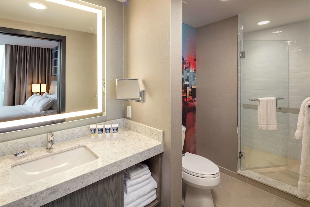 The Summit Hotel - photo 38