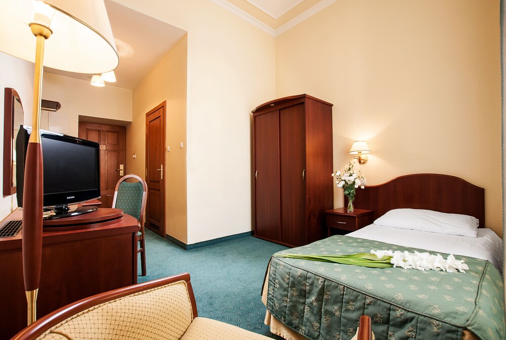 Hotel Europa — 4-Star Luxury Hotel in Lublin, Poland