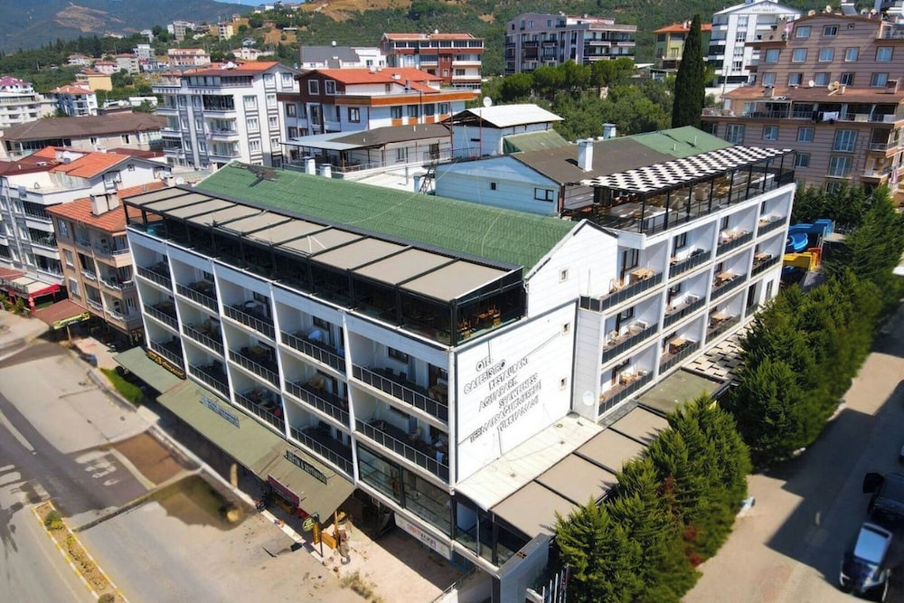 Altuncu Premium Termal Hotel — Armutlu