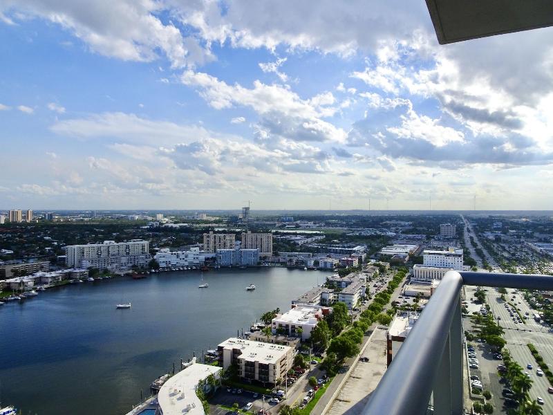 South Ocean Suites - photo 26