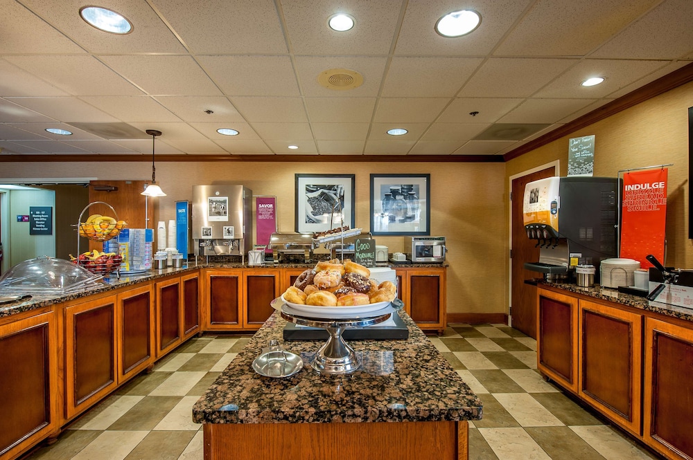 Hampton Inn by Hilton Bowling Green - photo 26