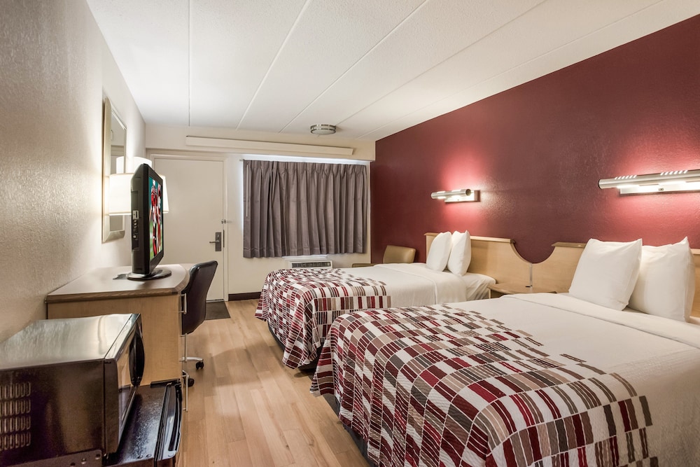 Red Roof Inn Philadelphia Trevose - photo 20