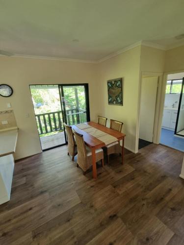 Captain's Retreat Officer's Quarters — hotel in Cooktown