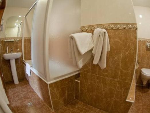 Hotel Victoria — Irkutsk