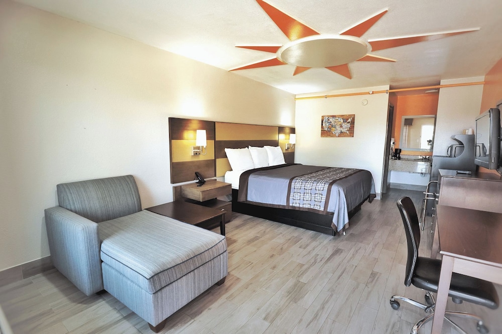 Hotel Shenandoah Woodlands Mall - photo 24