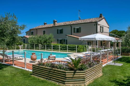 Villa Alis — 4-Star Luxury Hotel in Fano, Italy