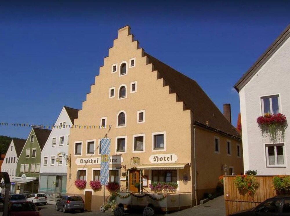 Hotel Gasthof Krone — carbon neutral stay, Greding