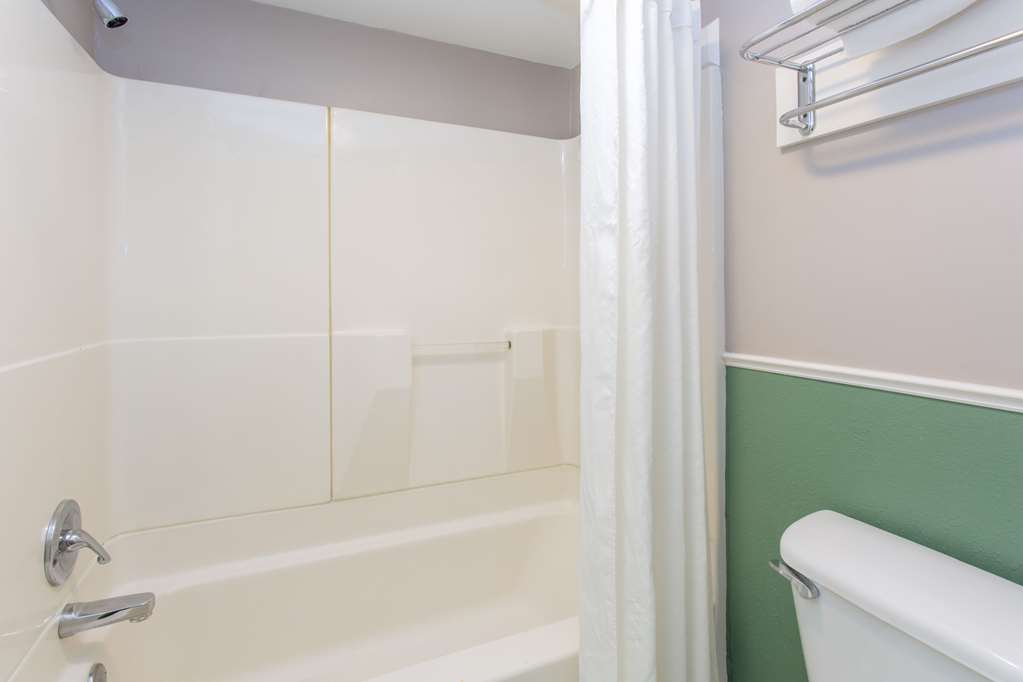 Super 8 by Wyndham Durham University Area NC - photo 5