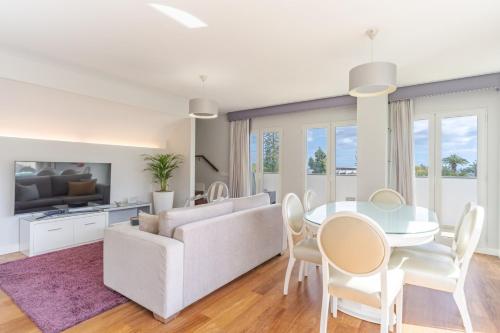 Q.Vitória PentHouse by Pausa Holiday Rentals — 4-Star Luxury Hotel in Funchal, Portugal
