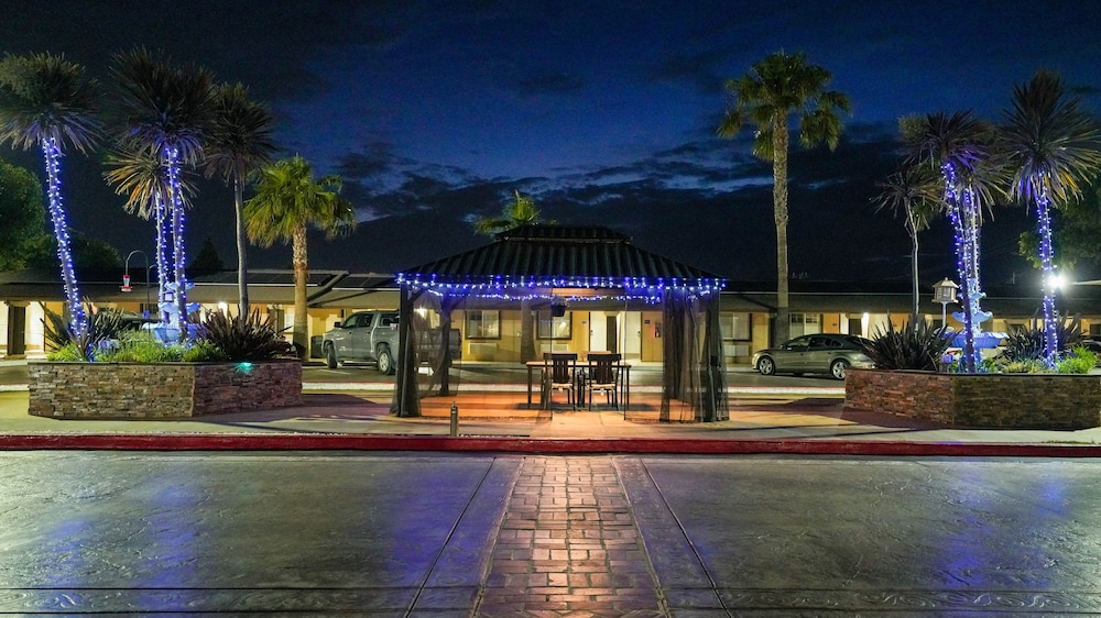Americas Best Value Inn Antioch - photo 28