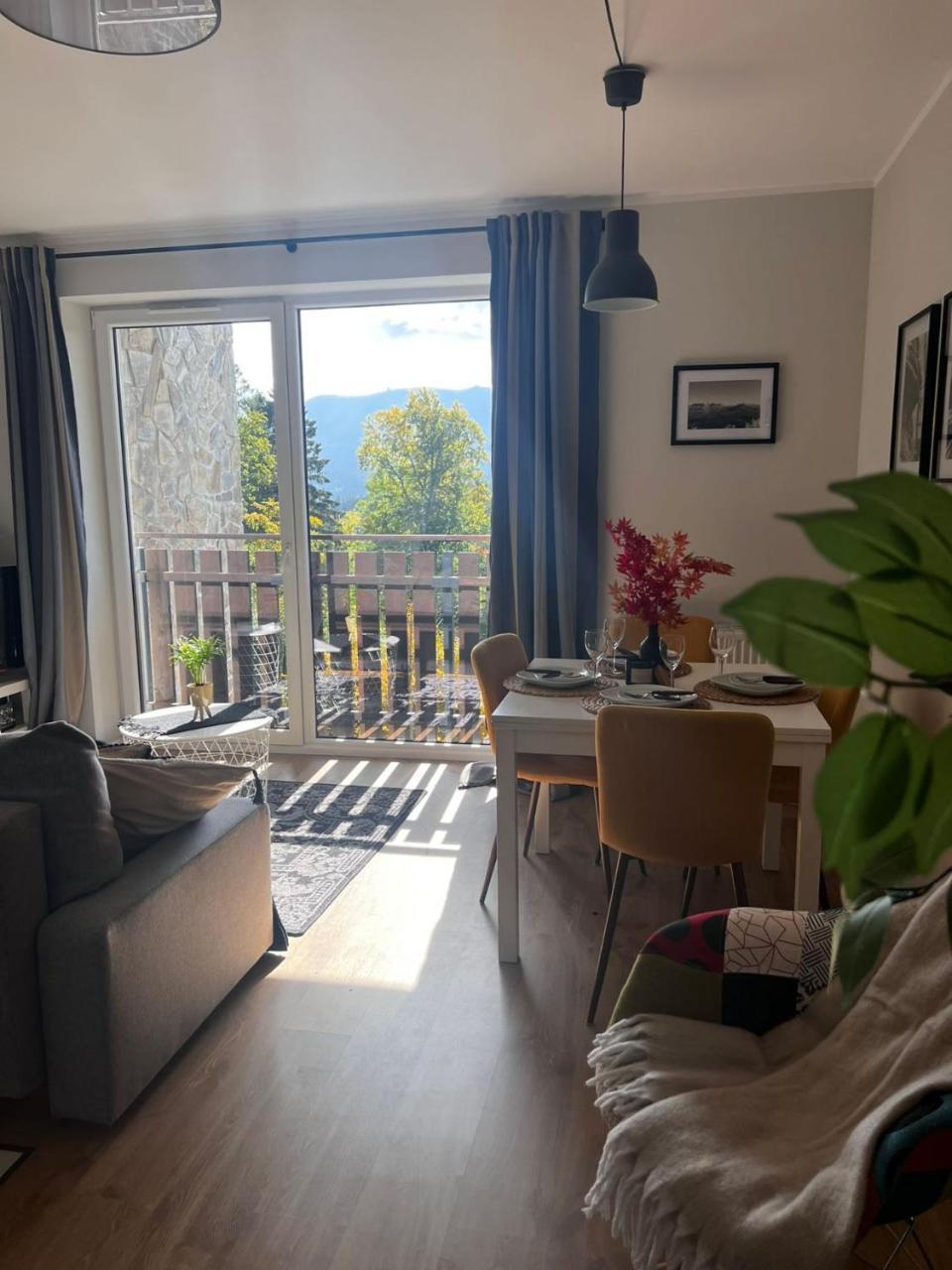 Apart Invest Perła D6 — 4-Star Luxury Hotel in Szklarska Poreba, Poland