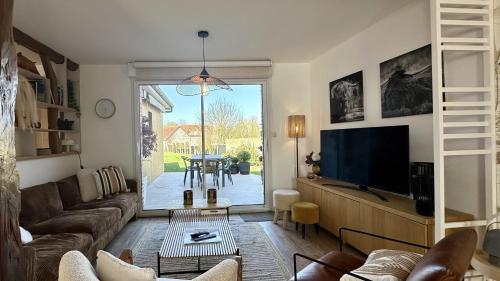 Homebyus - last minute hotel in Unknown City