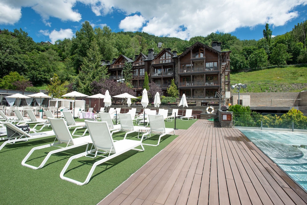 Aparthotel AnyosPark Mountain & Wellness Resort in La Massana, Andorra