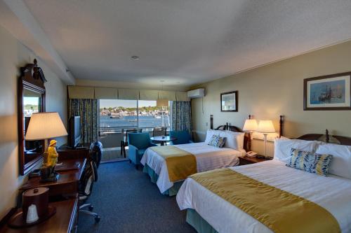 Brown's Wharf Inn - photo 12