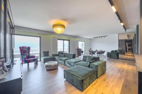 Phaedrus Living Apollo Skyview Penthouse — 4-Star Luxury Hotel in Athens, Greece