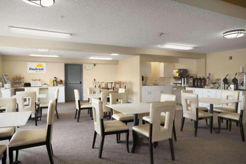 Days Inn Lacey Olympia Area - photo 15