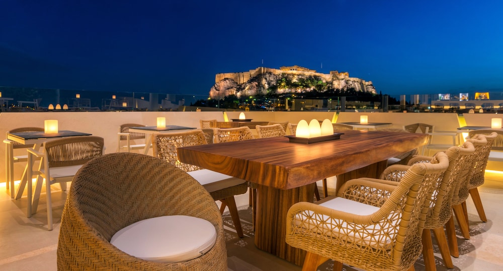 Central Athens Hotel - last minute hotel in Athens