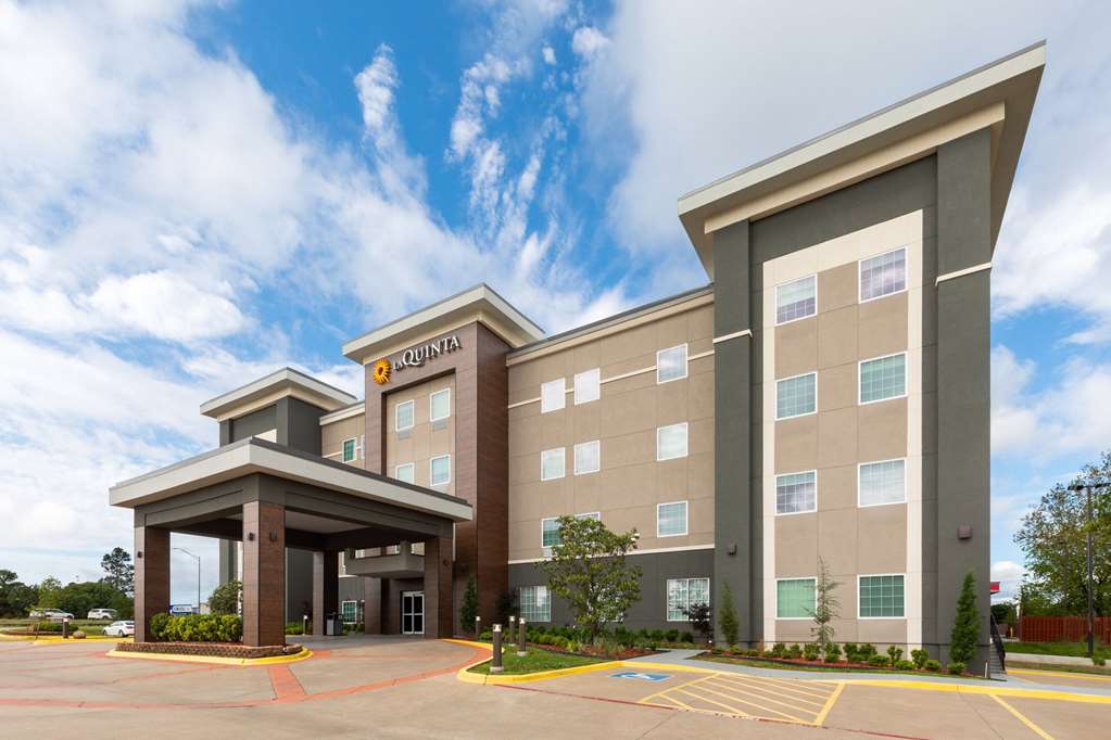 La Quinta Inn & Suites by Wyndham McAlester - featured photo