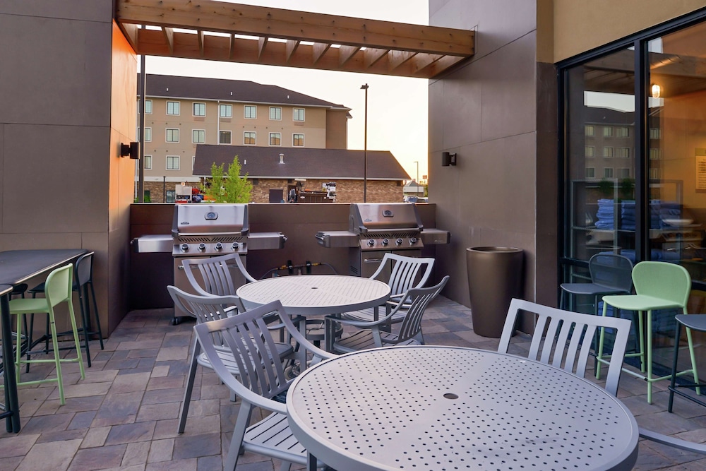 Home2 Suites by Hilton Merrillville - photo 51