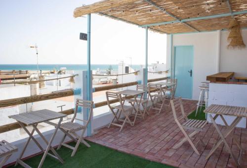 Hostal Los Bateles — 4-Star Luxury Hotel in Conil De La Frontera, Spain