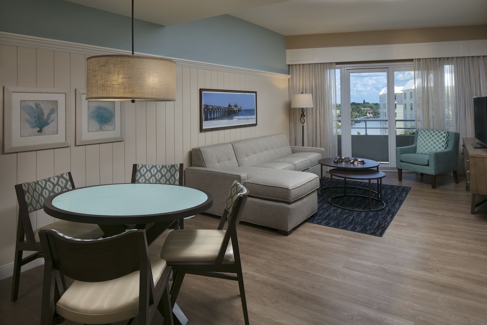 Edgewater Beach Hotel - photo 21