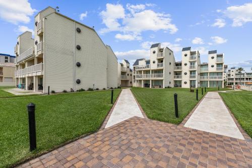 New Stunning Ocean View Beachfront Resort Heated Pool in South Padre Island, United States