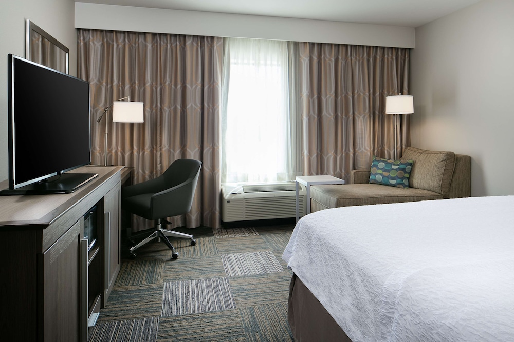 Hampton Inn & Suites Mason City - photo 7