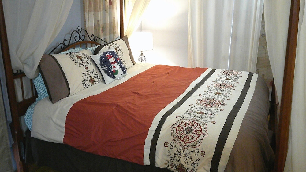 Lil Black Bear Inn - photo 68