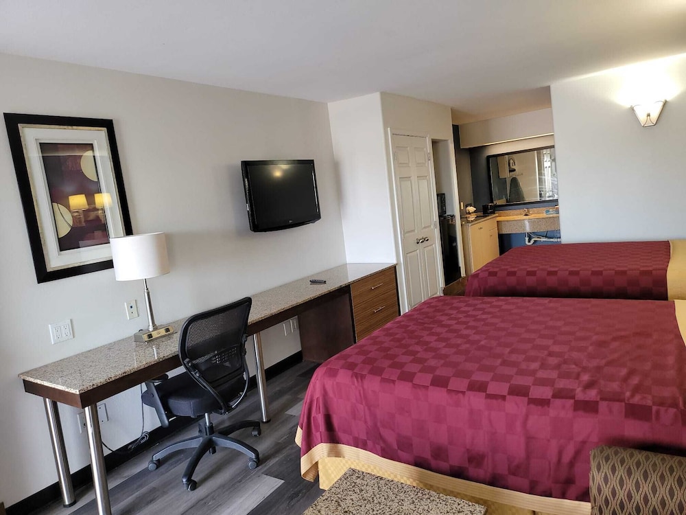 Texas Inn & Suites Raymondville - photo 22