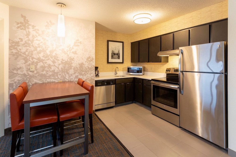 Residence Inn by Marriott Minneapolis St. Paul Roseville - photo 33