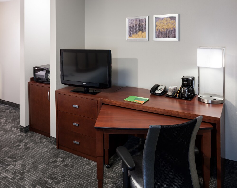 Courtyard by Marriott Brownsville - photo 26
