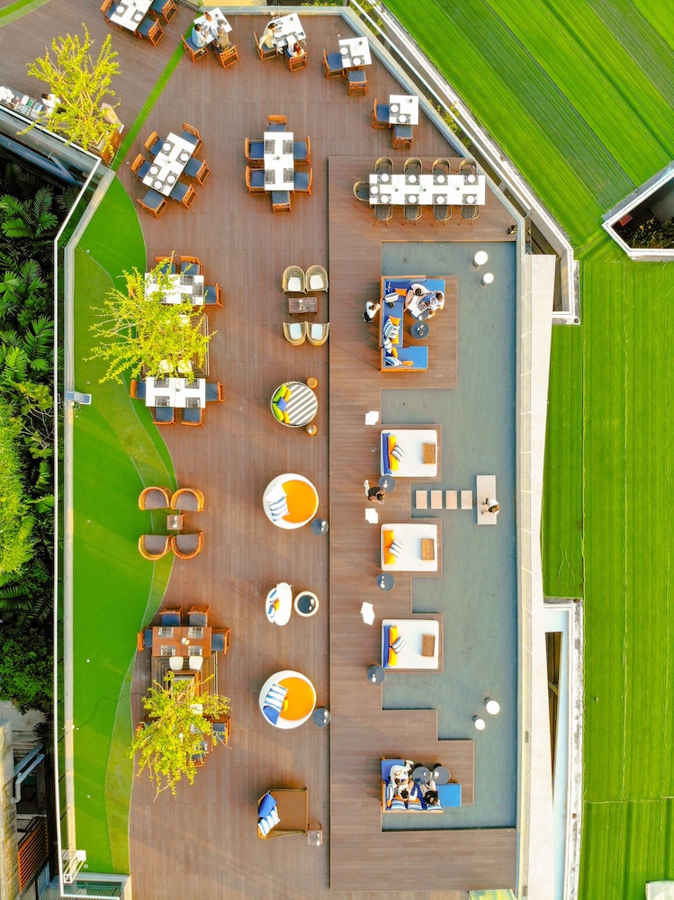 מזון ומשקאות