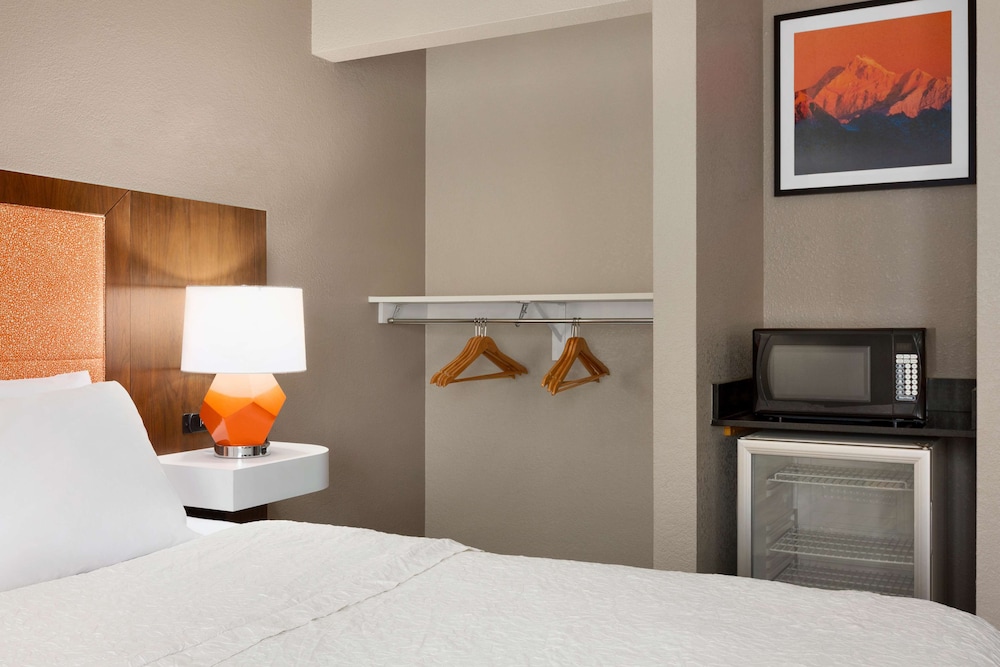 Hampton Inn Denver West Golden - photo 18