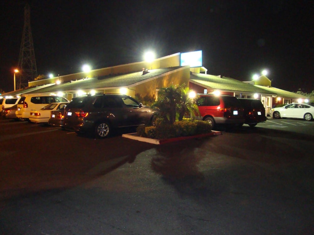 Oasis Inn Sacramento Elk Grove - photo 20