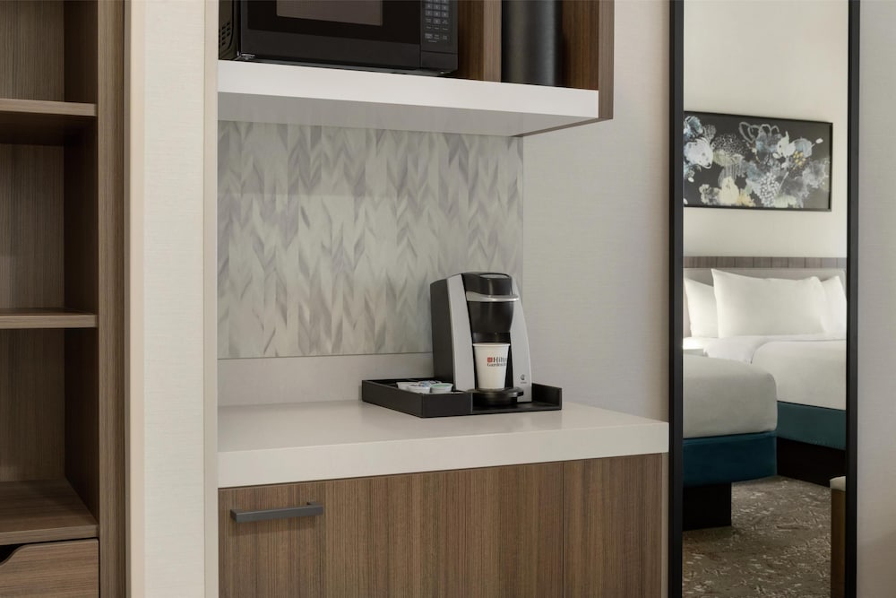 Hilton Garden Inn Riverhead - photo 10