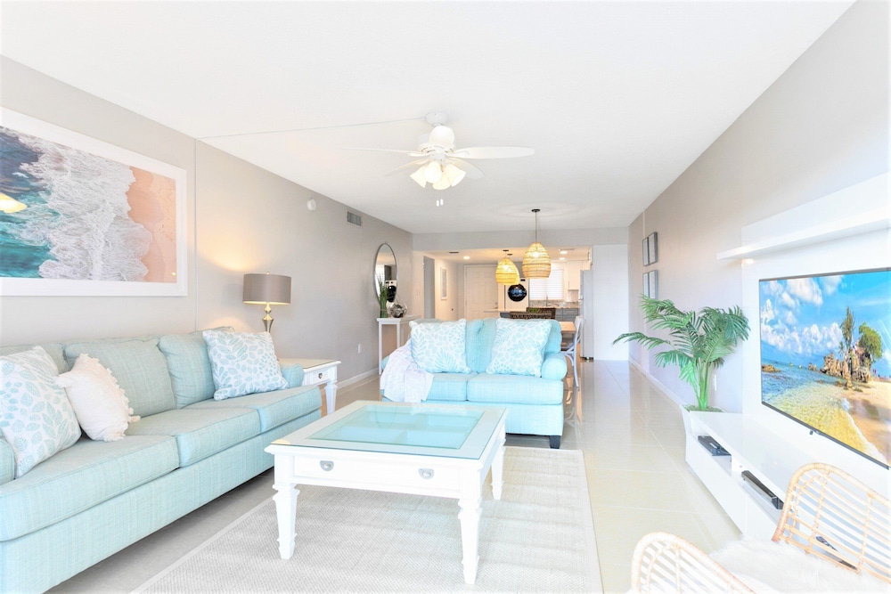 Cocoa Beach Towers by Happy Palm Stays - photo 66