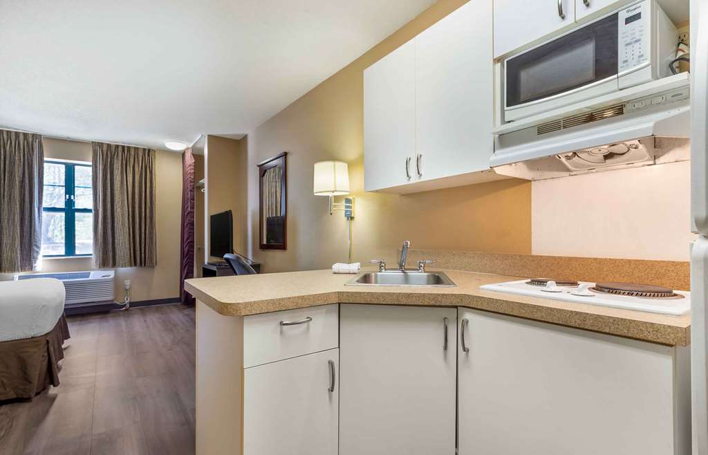Extended Stay America Select Suites Fayetteville Springdale - photo 14