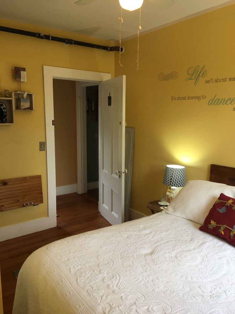 The Nightfall Inn - photo 7