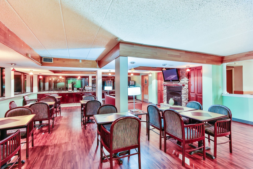 The View Inn & Suites - photo 29