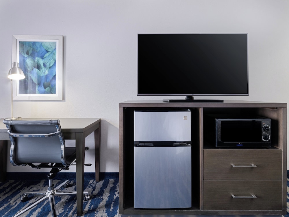 Garner Hotel Longview South by IHG - photo 16