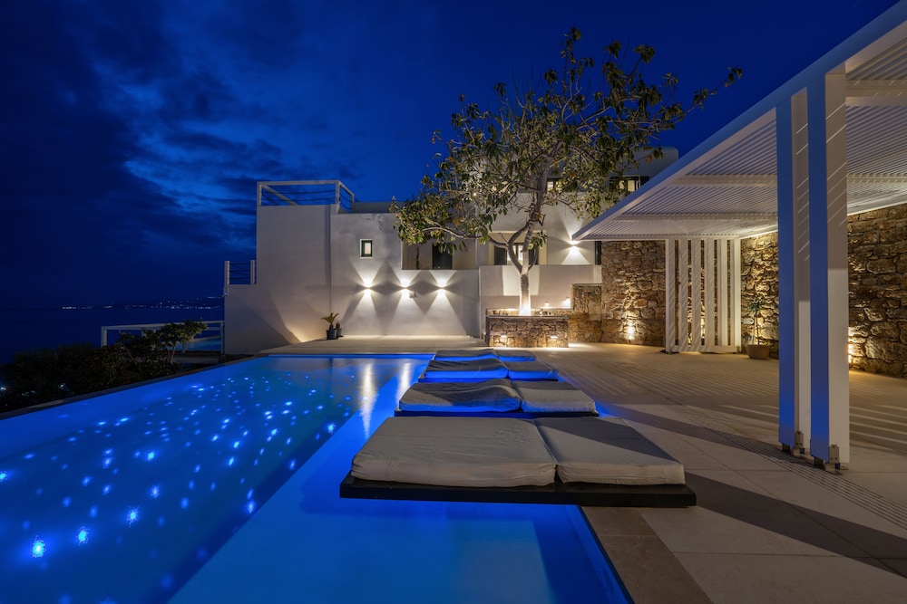 Numi Suites - last minute hotel in Mykonos