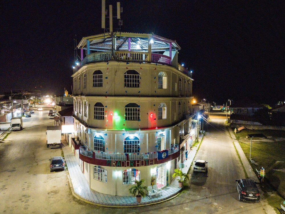 Mirador Hotel — hotel in Corozal