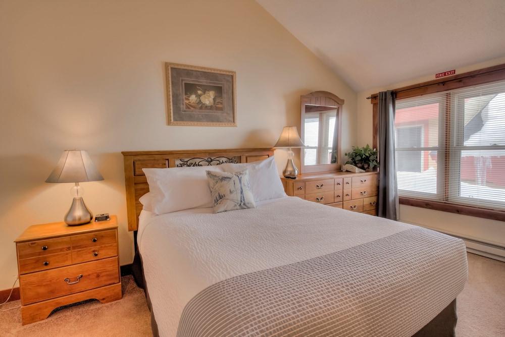 Wedgewood Lodge - photo 17