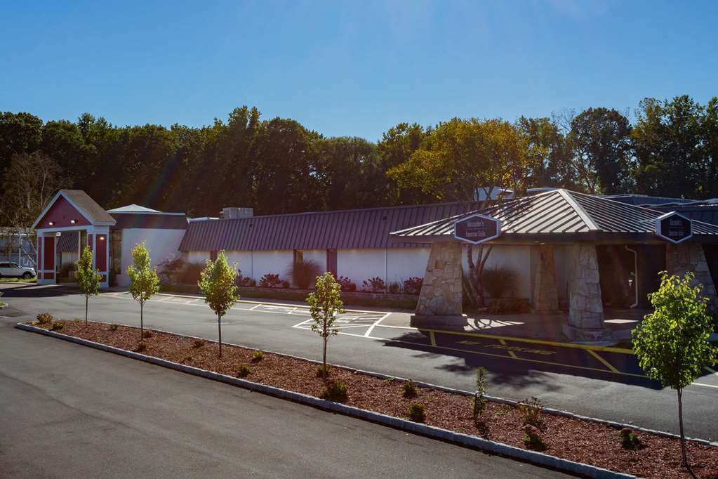 Ramada by Wyndham Hartford North Bradley Airport - photo 6
