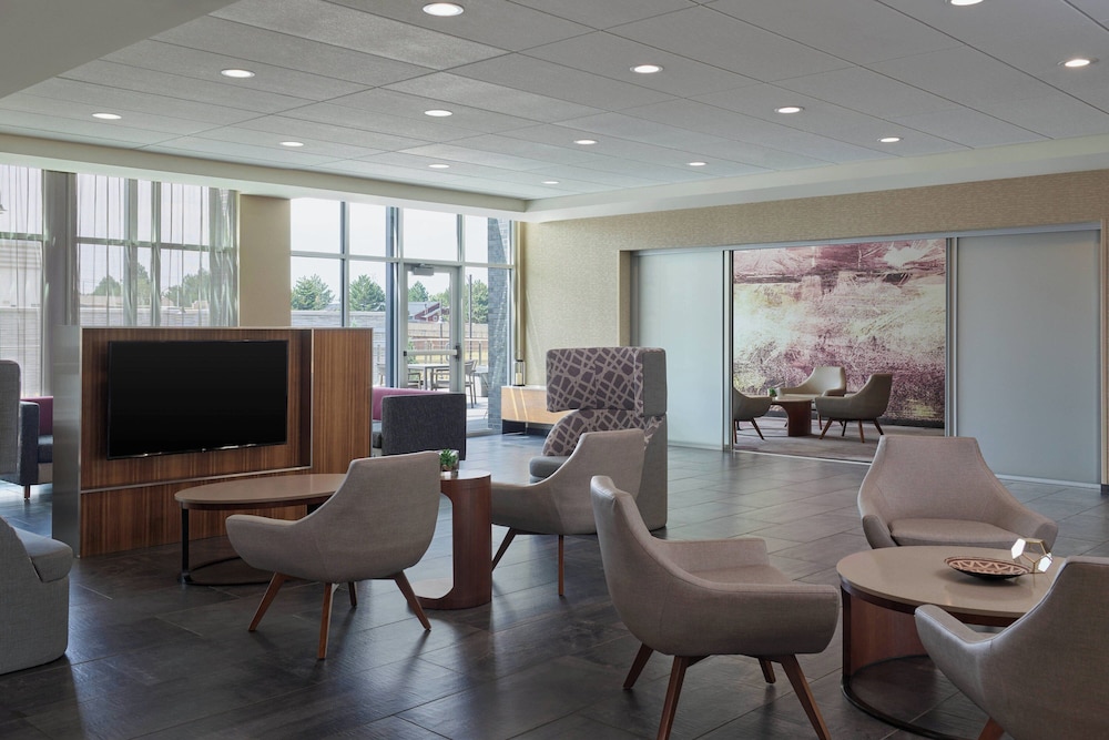 Courtyard by Marriott Denver Aurora - photo 2