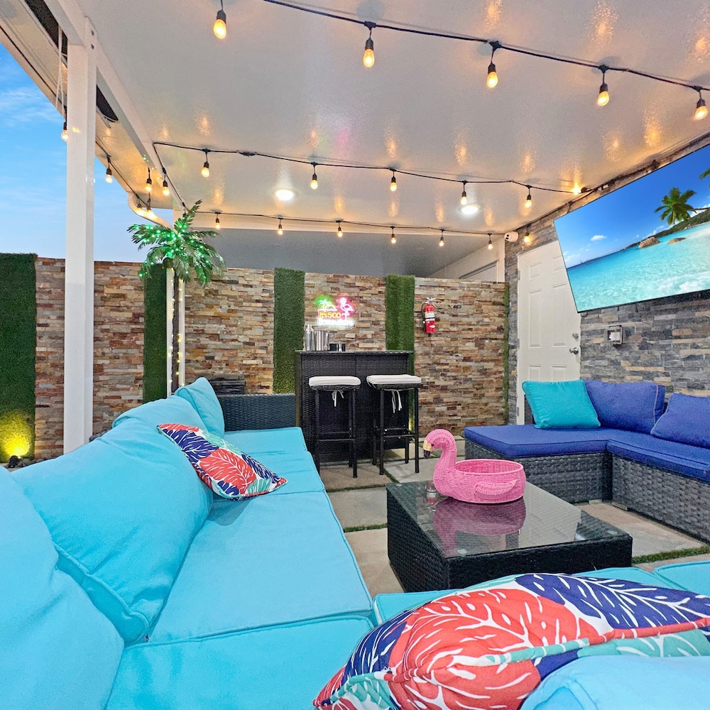 Vacay Spot experience Luna Sky 65 TV BAR BBQ SHOWER massage jets music to FL Keys - photo 24