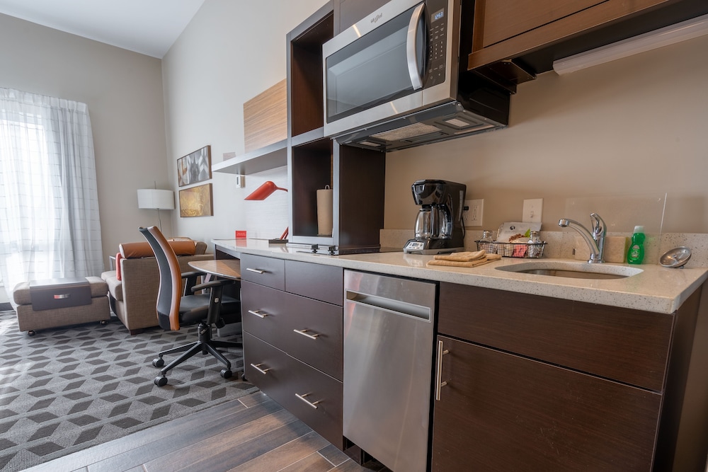 TownePlace Suites by Marriott Clinton - photo 14