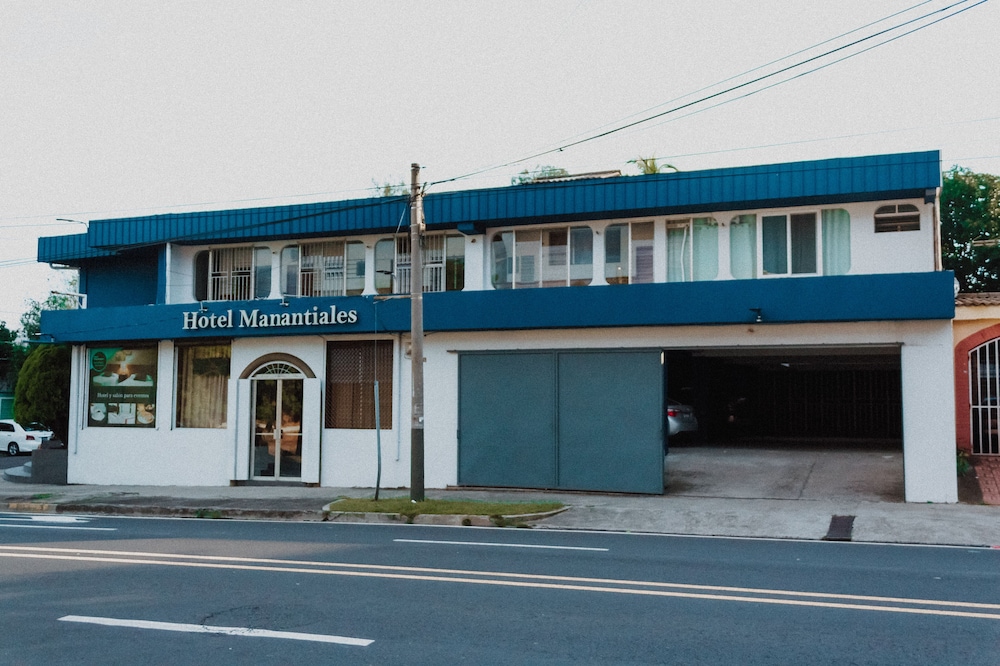 Hotel Manantiales El Salvador in San Salvador, El Salvador