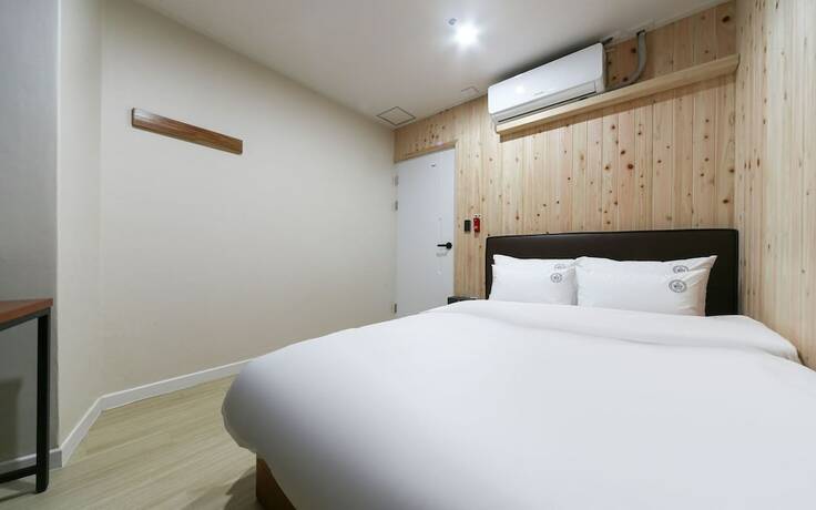 Changwon Sangnam dong Hotel The Way in Changwon, South Korea